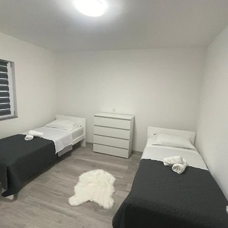 Apartmani Franciska Jajce Exteriör bild