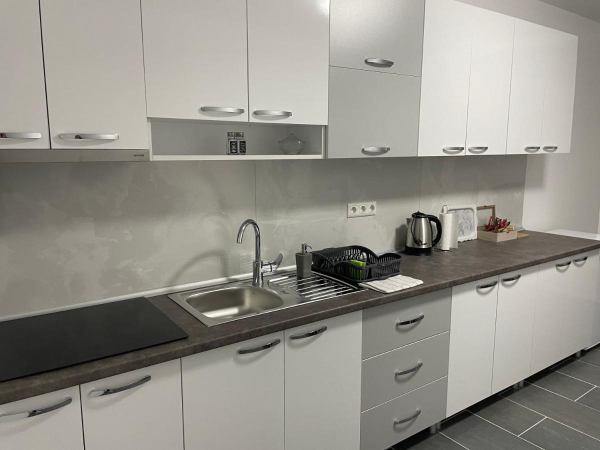 Apartmani Franciska Jajce Exteriör bild