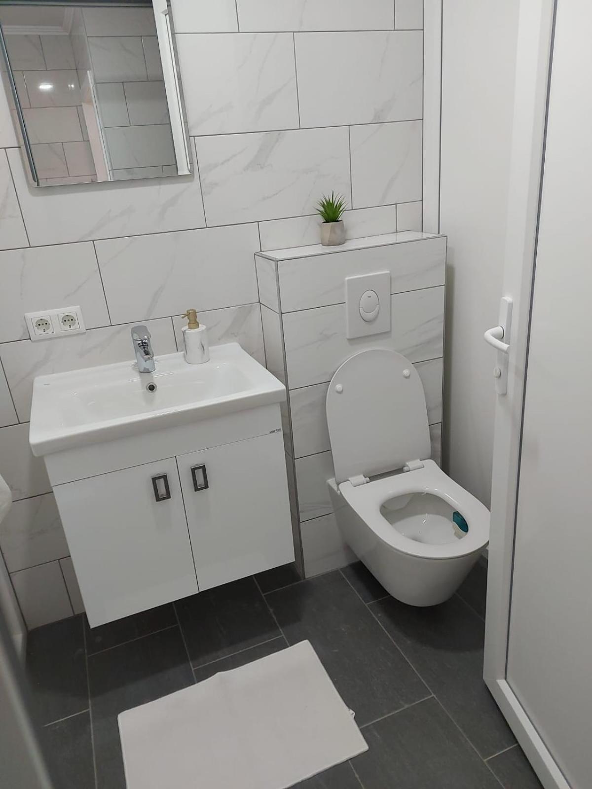 Apartmani Franciska Jajce Exteriör bild
