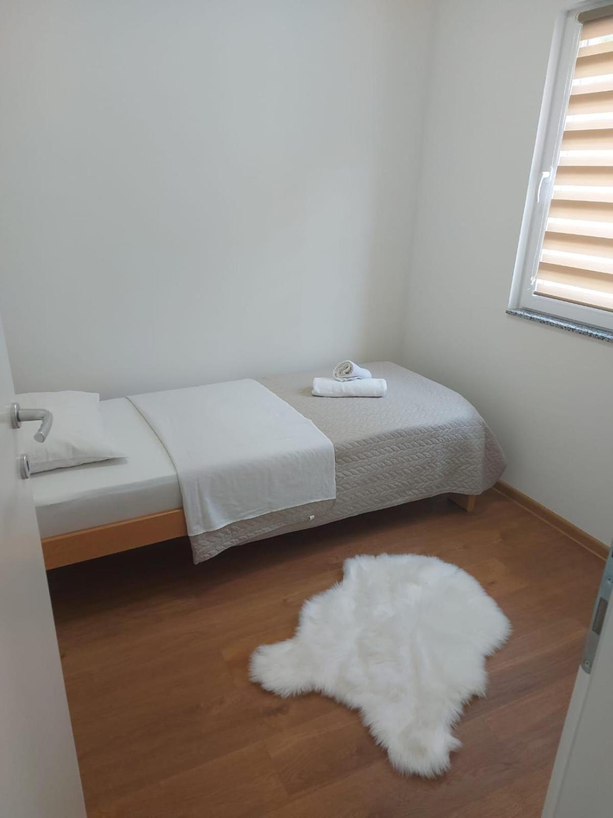 Apartmani Franciska Jajce Exteriör bild