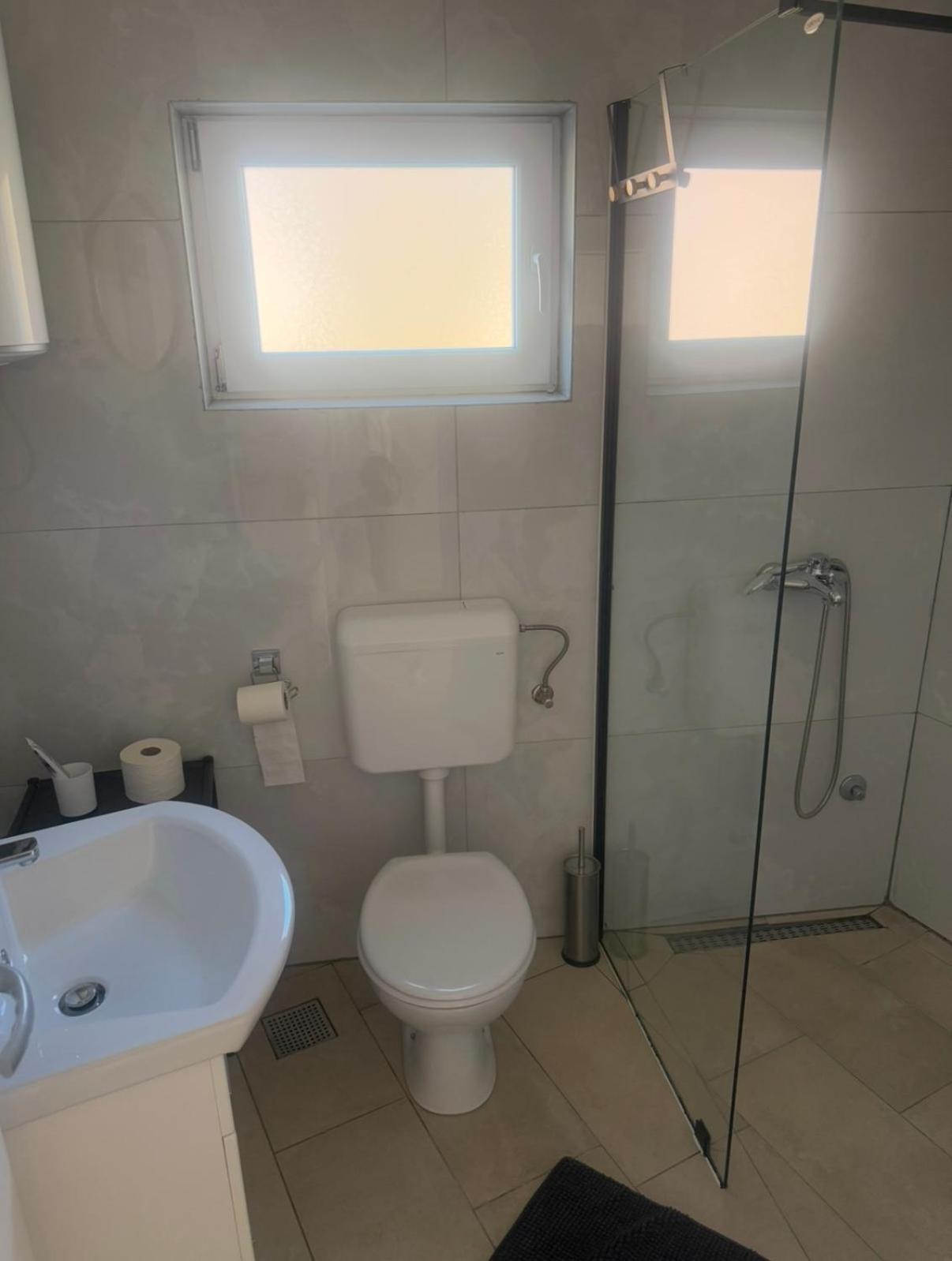 Apartmani Franciska Jajce Exteriör bild