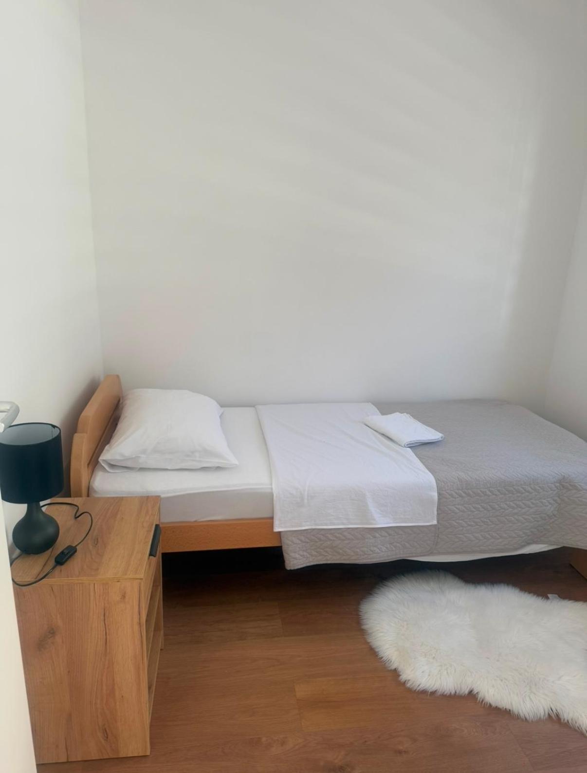 Apartmani Franciska Jajce Exteriör bild